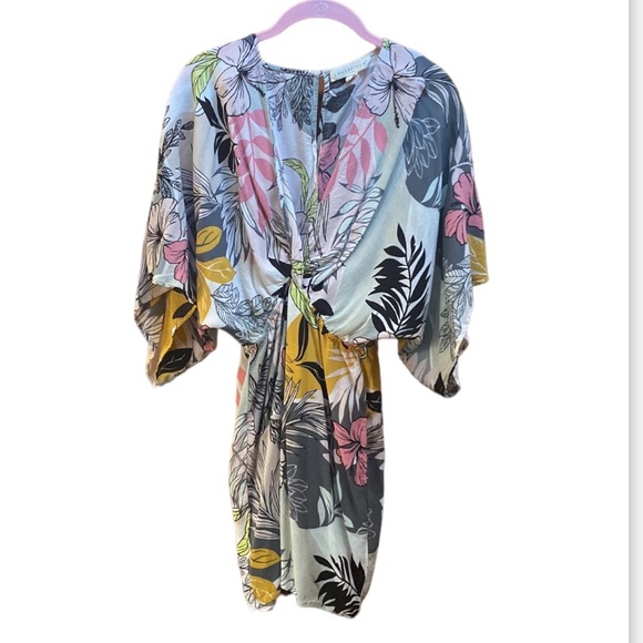 Lovestitch Flowy Blouse / size Sm. / Swimsuit coverup - Picture 15 of 15